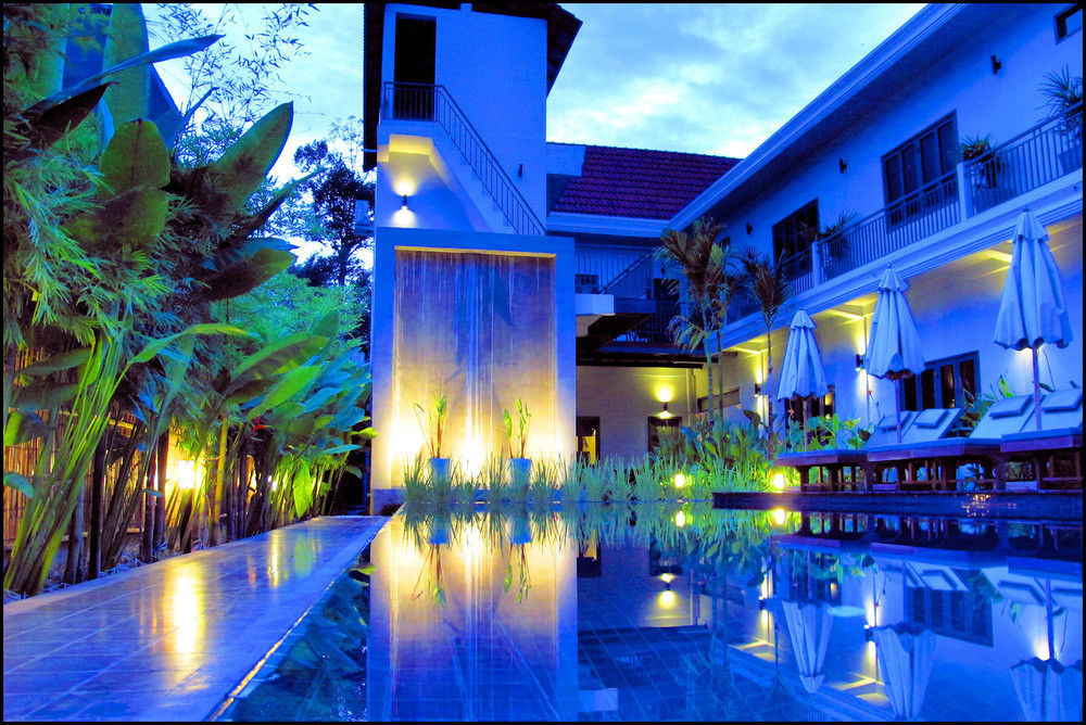 Santa Clara Boutique Hotel Siem Reap Exteriör bild