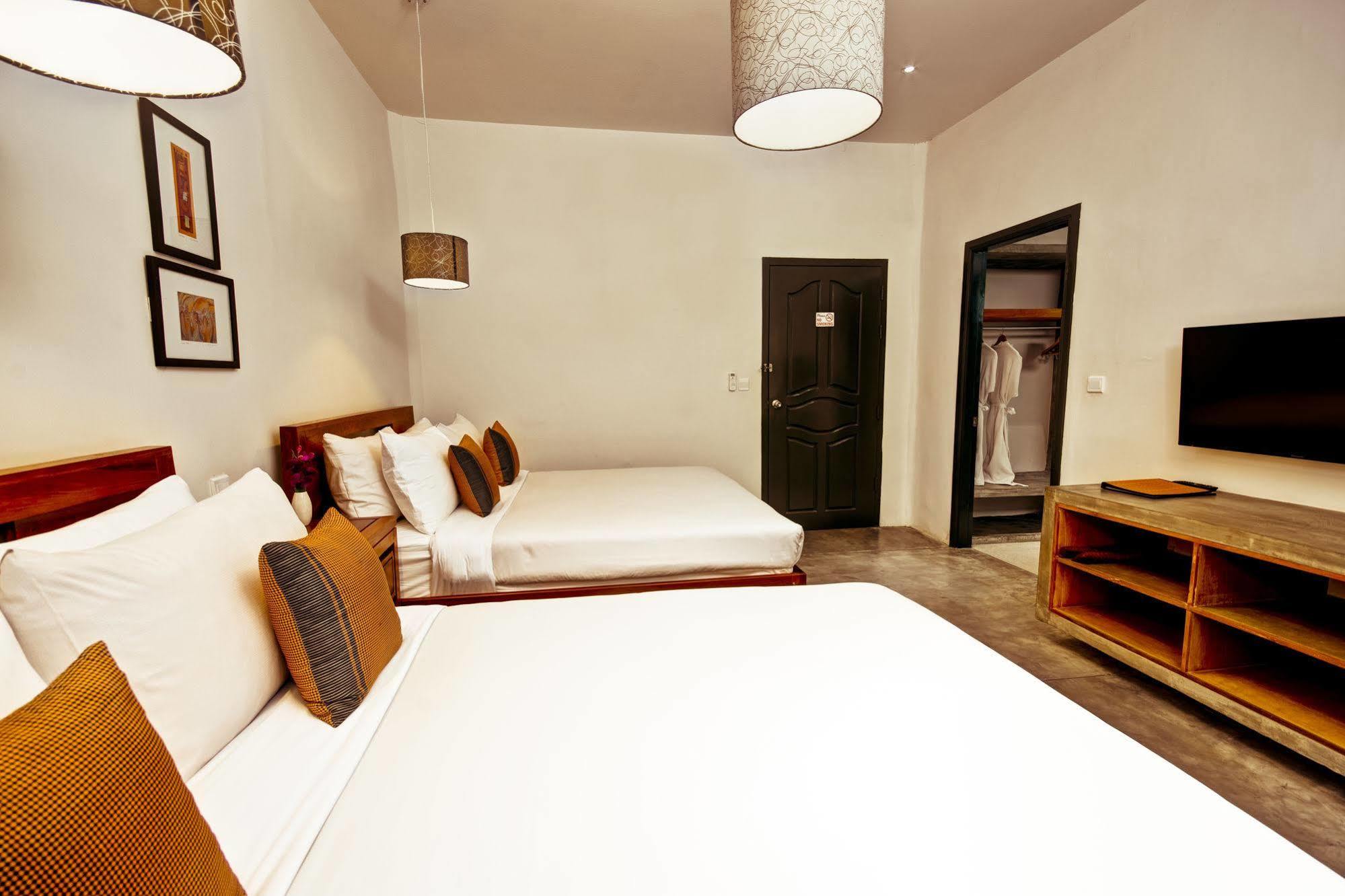 Santa Clara Boutique Hotel Siem Reap Exteriör bild